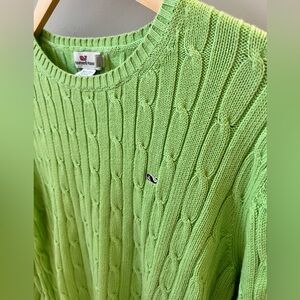 Women’s Vinyard Vines cable knit sweater. Size XL. Great condition!